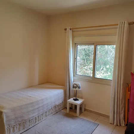 בית נופש Private, 2 Bedroom House With Pool And Parking *